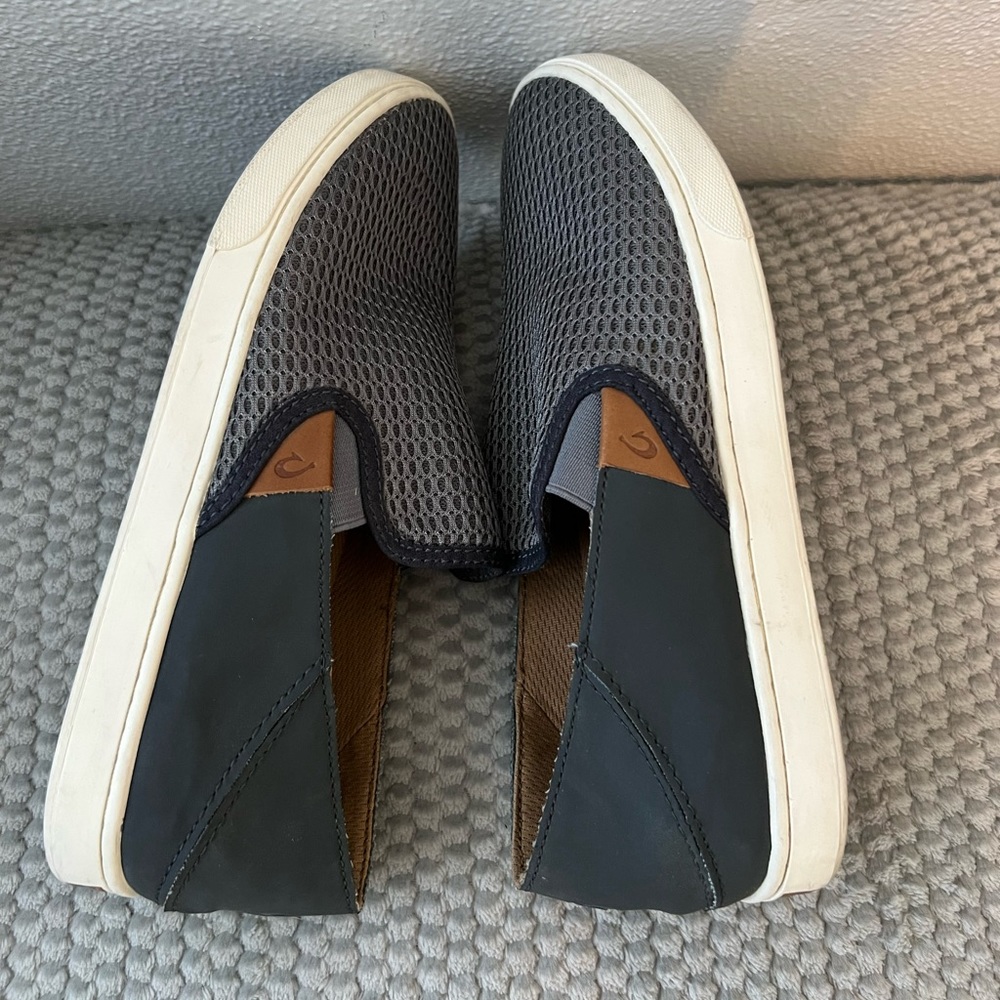 Womens olukai slip on sneakers size 7.5